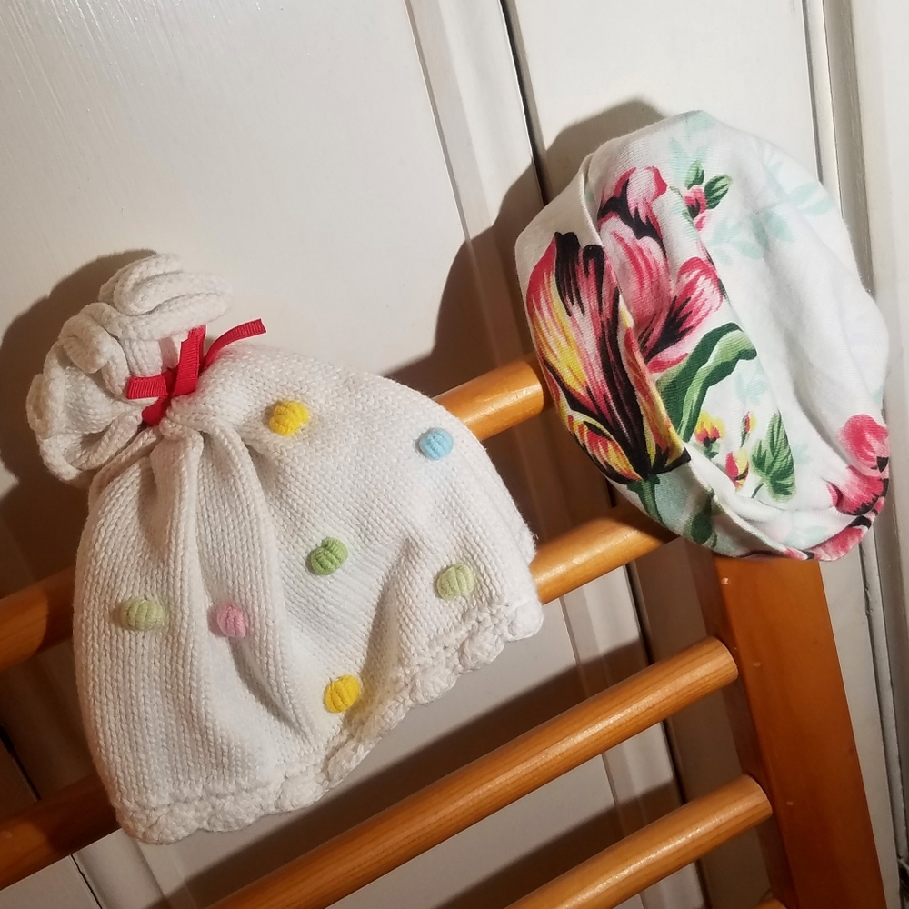 9-12 mos Baby Girl Hats- Gymboree pompom beret Nay